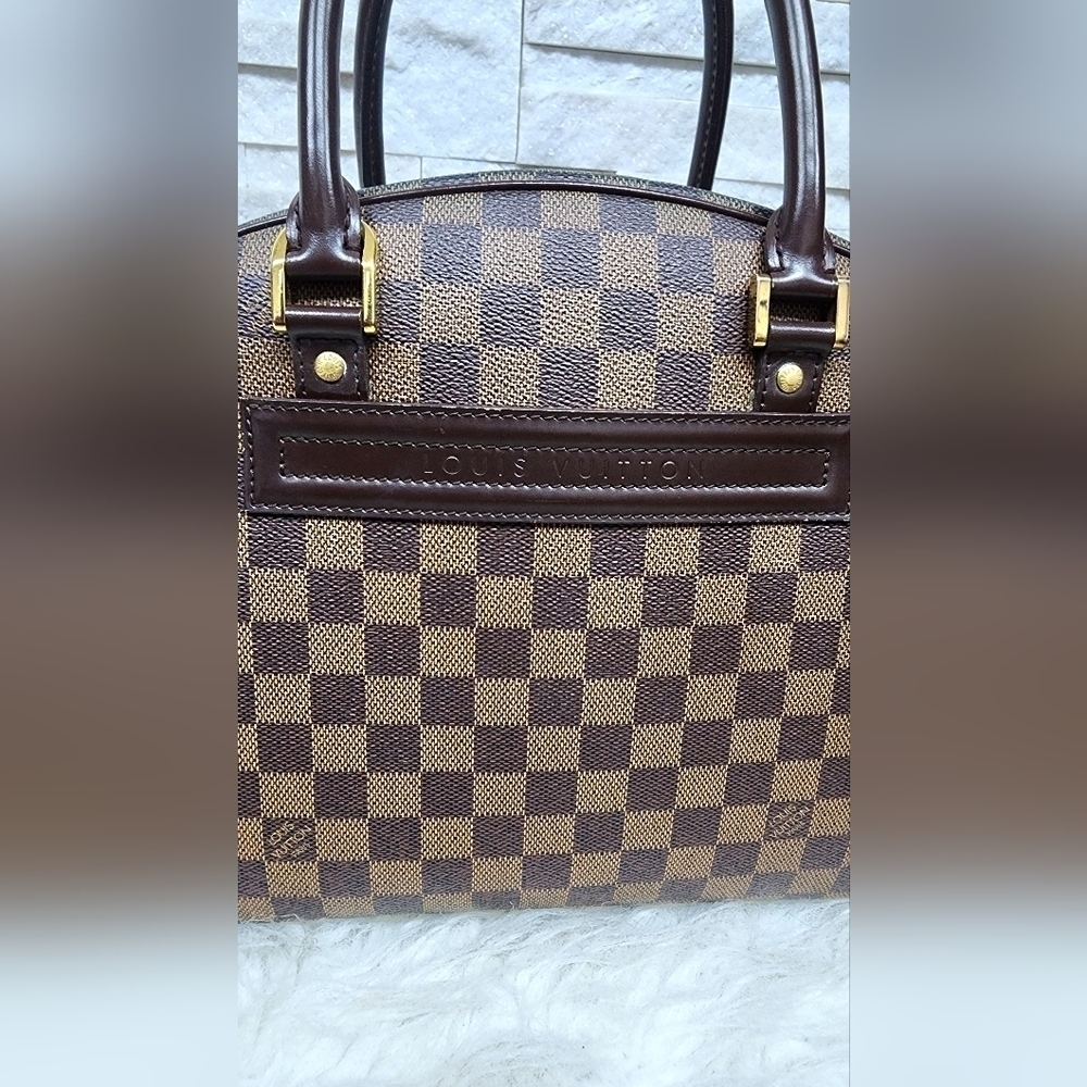Louis Vuitton Nolita Handbag in Damier Ebene Canvas – Timeless Elegance (2005) - Picture 8 of 12